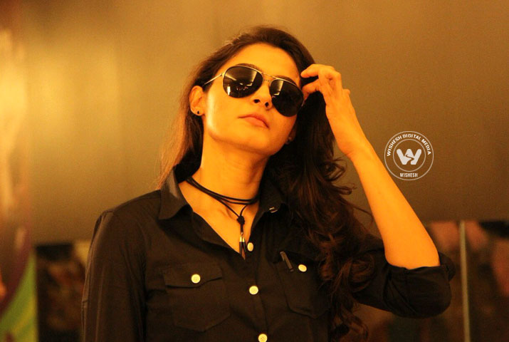 /media/k2/galleries/63442/Thupparivaalan-03