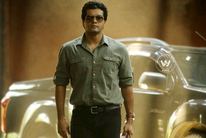 /media/k2/galleries/63442/Thupparivaalan-04