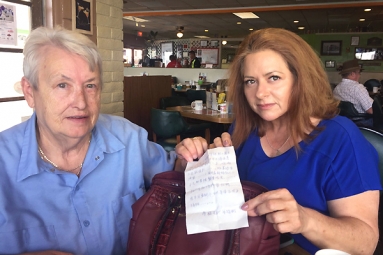 Arizona Woman discovered Note from Chinese Prison