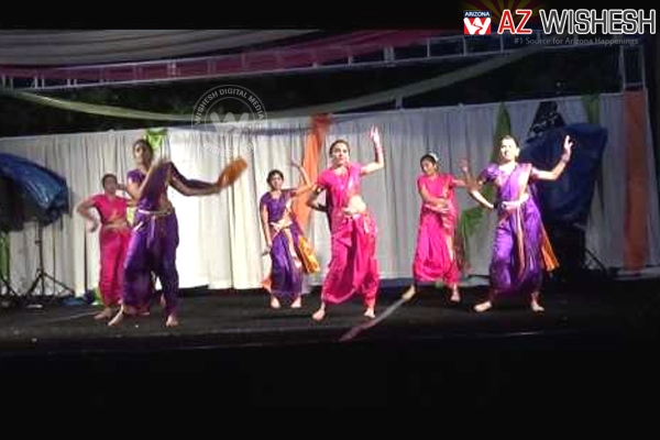 Big entertainment at Discover India 2015},{Big entertainment at Discover India 2015
