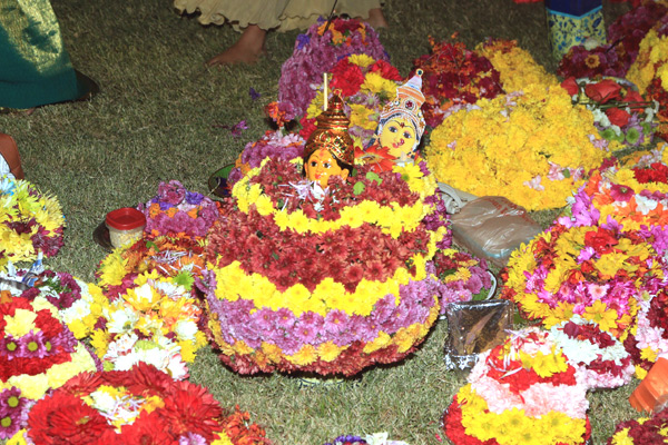 Bathukamma And Dasara Sambaralu Celebrations