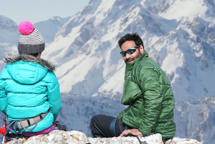 /media/k2/galleries/57217/ShivaayG07