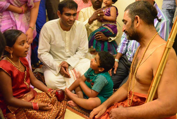 /media/k2/galleries/58132/Swamiji-Phoenix-Visit4