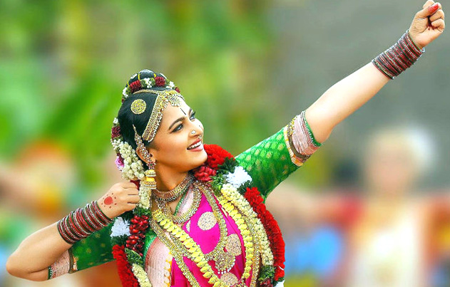 /media/k2/galleries/59786/Om-Namo-Venkatesaya-Movie-Stills-02