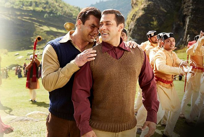 /media/k2/galleries/62557/Tubelight-01