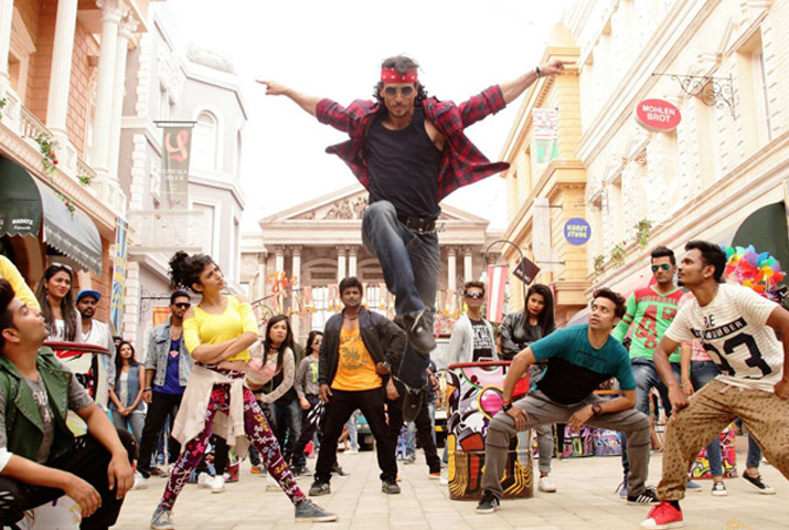 /media/k2/galleries/62947/Munna-Michael-03
