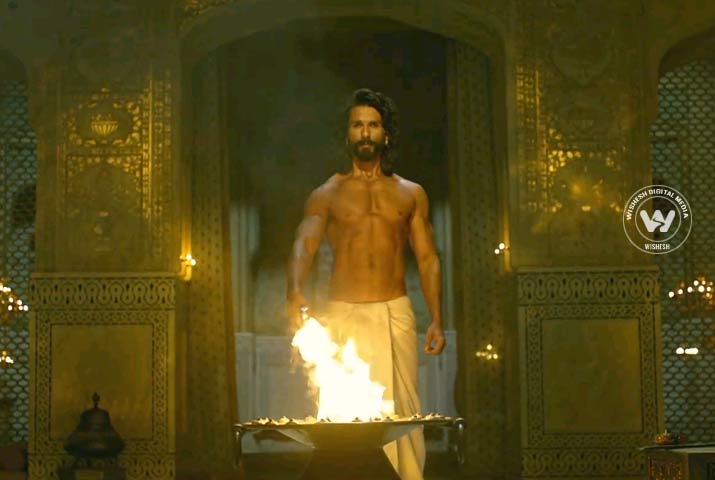 /media/k2/galleries/64173/Padmavati-06