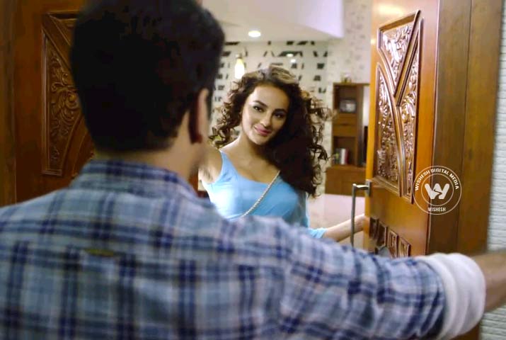 /media/k2/galleries/64413/Okka-Kshanam-08