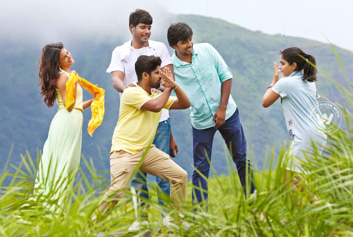 /media/k2/galleries/64729/Manasuku-Nachindi-09