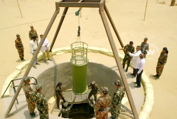 /media/k2/galleries/65446/Parmanu-03