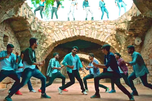 /media/k2/galleries/69973/Dev-Movie-Stills-03