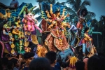 history of festivals, Festivals celebrated in India, 12 famous indian festivals and stories behind them, Lakshmi pooja