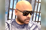 Chiranjeevi, Chiranjeevi, chiranjeevi surprises tollywood in a new look, Kcr Chiranjeevi, Chiranjeevi, chiranjeevi surprises tollywood in a new look, Kcr
