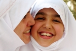 ramzan celebrated across the world, muslims celebrated ramzon, eid mubarak 2019 millions of muslims across the globe celebrates the end of ramadan, Worshipers