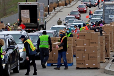 Food bank drive through in LA and Pennsylvania overrun by hundreds of unemployed Americans