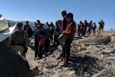 128 Immigrants Found Abandoned in Arizona: Border Patrol