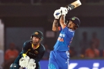 India Vs Australia scoreboard, India Vs Australia T20 series, india reports 2 wicket win against australia in first t20, Indian team