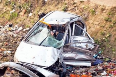 NRI and Daughter killed in road accident