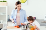Lactating moms breaking, Lactating moms, three nutrient packed foods to re energise lactating moms, Baby