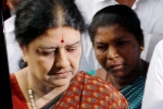 Sasikala on her way to Bengaluru central jail, Sasikala on her way to Bengaluru Jail, sasikala on her way to bengaluru jail, Bengaluru city