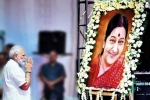 sushma swaraj narendra modi relationship, narendra modi about sushma swaraj, sushma swaraj transformed mea narendra modi, Union cabinet