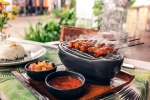Indian cuisine, authentic indian chicken curry recipe, easy way to give your indian curry a deeper darker color, Tea leaves