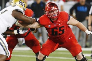 University of Arizona offensive lineman dies in his sleep!
