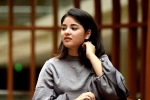 zaira wasim instagram, zaira wasim dangal, zaira wasim quits bollywood to focus on her faith islam, Dangal
