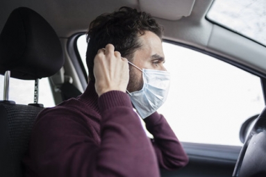 Should you wear a mask while driving solo? Should you wear a mask while driving solo?