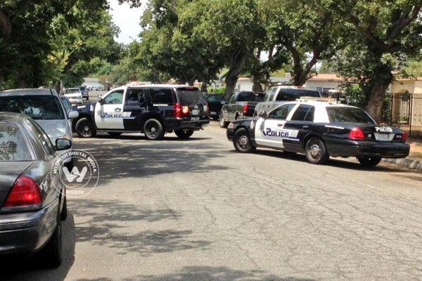 Phoenix police finds barricaded home empty},{Phoenix police finds barricaded home empty