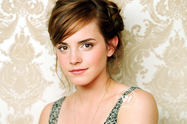 Emma Watson is single and wants to mingle with the English onlyEmma Watson is single and wants to mingle with the English only},{Emma Watson is single and wants to mingle with the English only