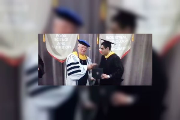 Dean’s expression after Indian student touched his feet has gone viral