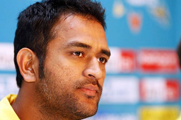 MS Dhoni looses cool on retirement question},{MS Dhoni looses cool on retirement question