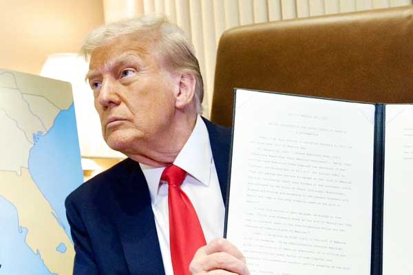 Donald Trump Imposes 25% Tariffs on Steel and Aluminum Imports