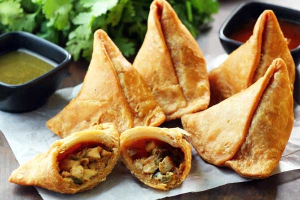High-Protein Chana Paneer Samosa Preparation High-Protein Chana Paneer Samosa Preparation