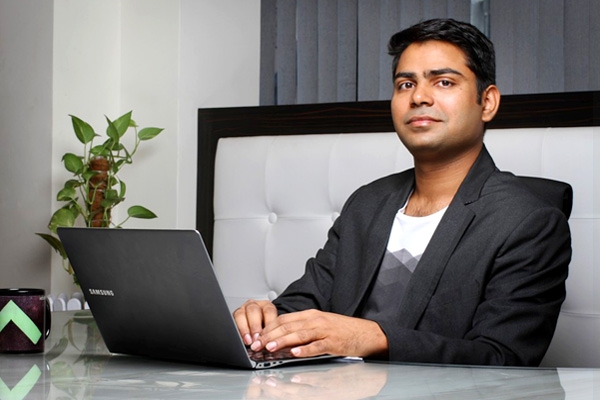 Rahul Yadav Makes his mark by allotting his shares to staff},{Rahul Yadav Makes his mark by allotting his shares to staff