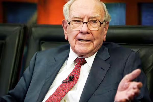 Warren Buffett Ends Historic Run as Berkshire Hathaway CEO Warren Buffett Ends Historic Run as Berkshire Hathaway CEO